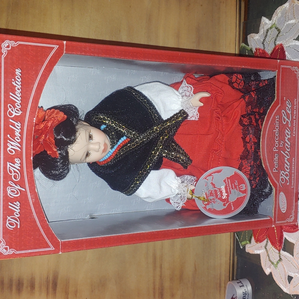 Dolls of the World - Spain 2001